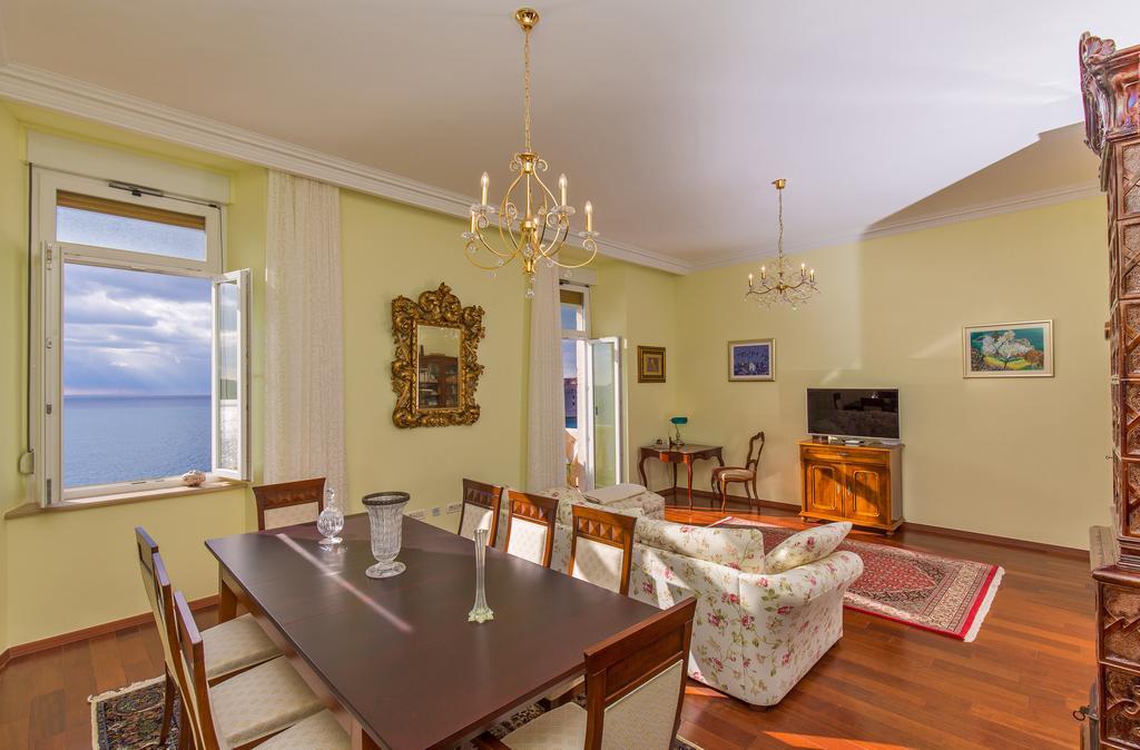Luxury Seafront Apartment Banje Dubrovnik Kültér fotó